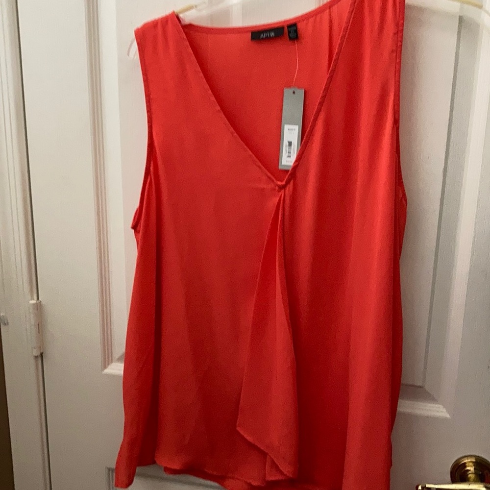 FINAL MARKDOWN NWT ladies apt 9 top 1x